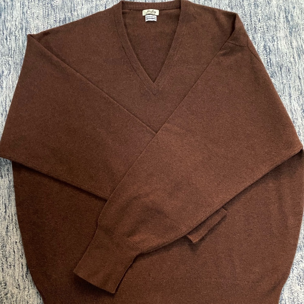 John Laing Cashmere V-Neck Sweater in Rich Brown Size 3XL corpcore Luxury